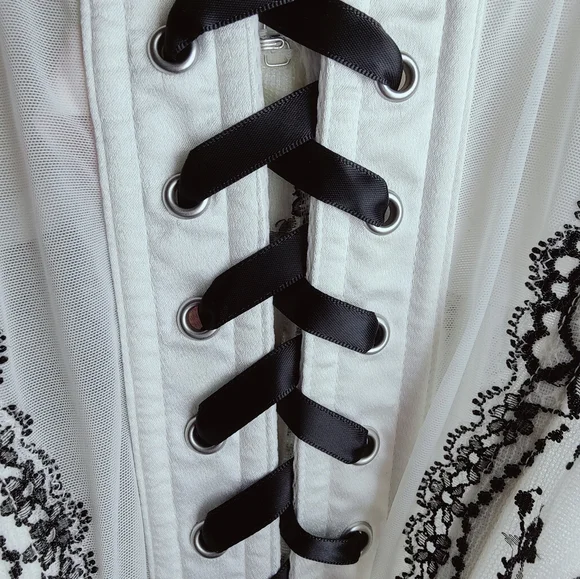 Victoria's Secret Y2K White Black Lace Corset Metal Hardware Front Closure, 34C
